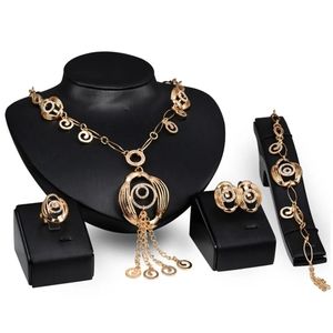 Stunning five pieces jewelry set